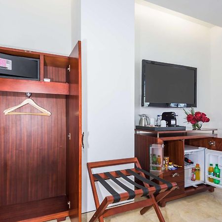 Nh Royal Urban Cartagena Hotel Kültér fotó