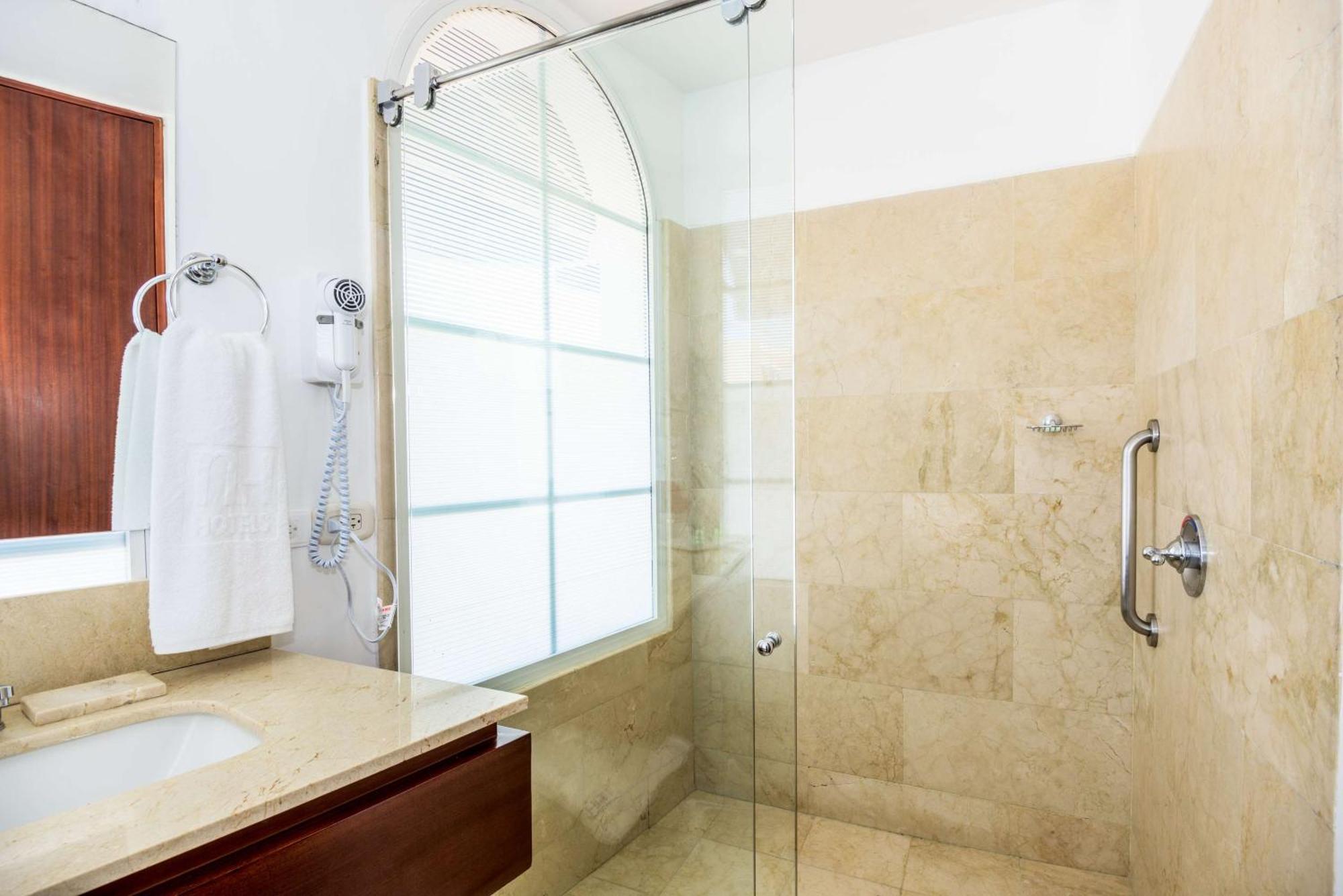 Nh Royal Urban Cartagena Hotel Kültér fotó